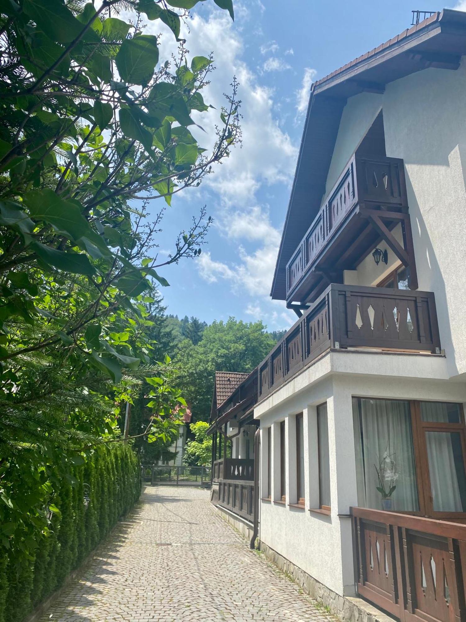 Boga Rooms Sinaia Eksteriør billede