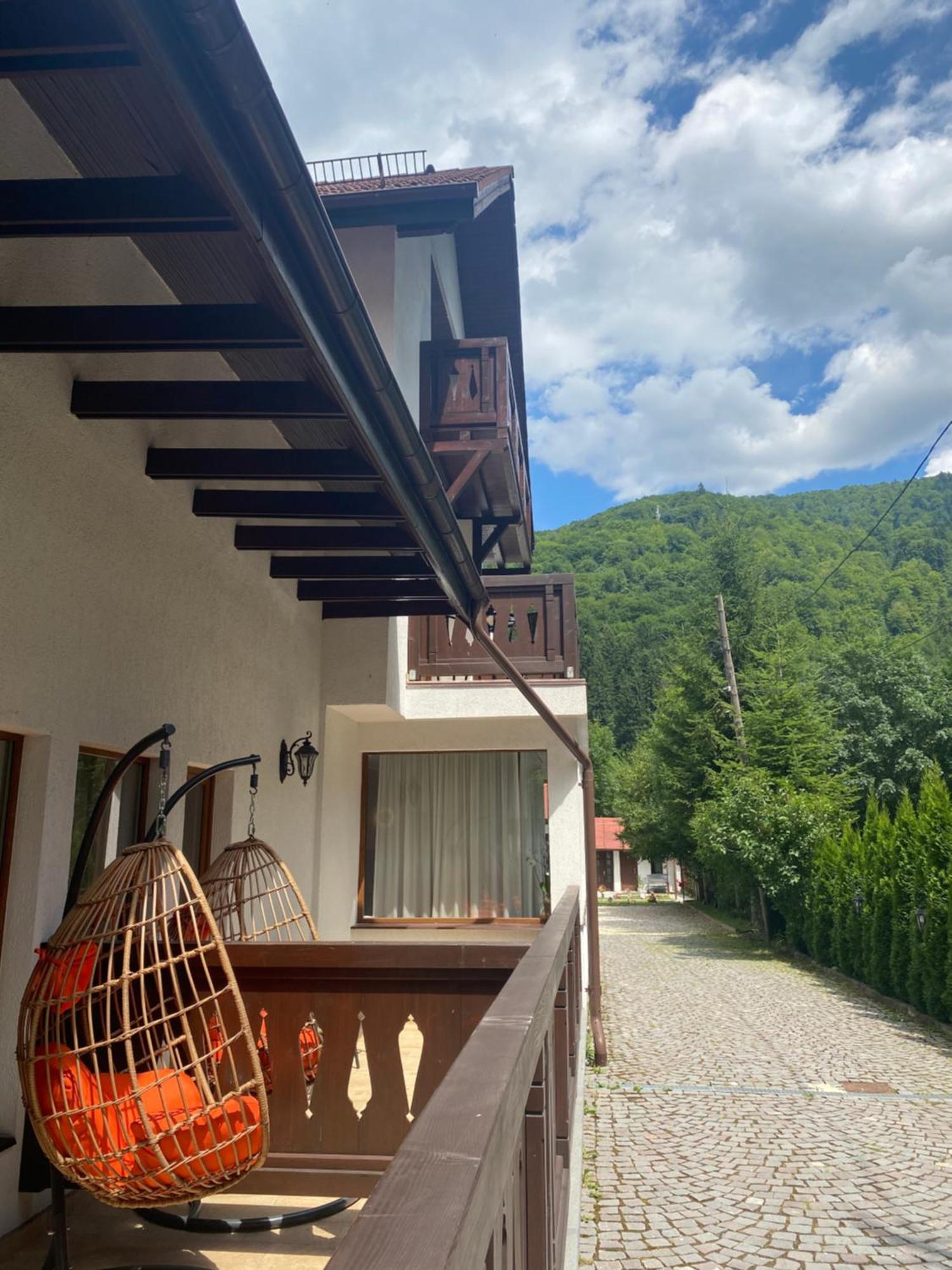 Boga Rooms Sinaia Eksteriør billede